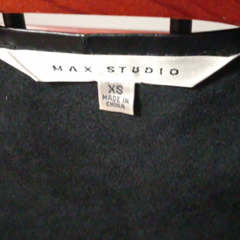 Max Studio Jacket - image 5